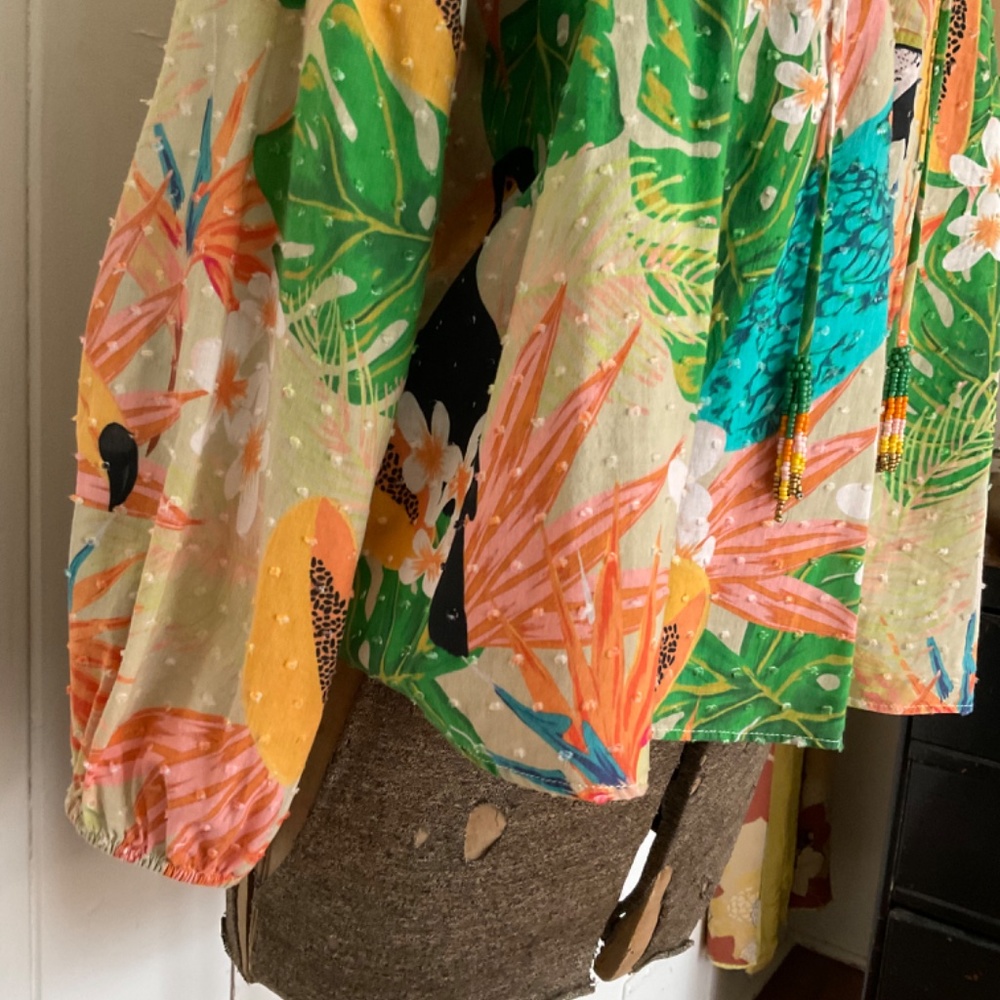 FARM Rio Multicolor Floral Blouse - Picture 4 of 12